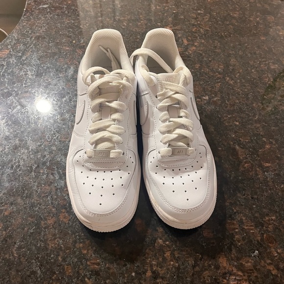 Nike AirForce One Sneakers Women Size 7 - Picture 7 of 7